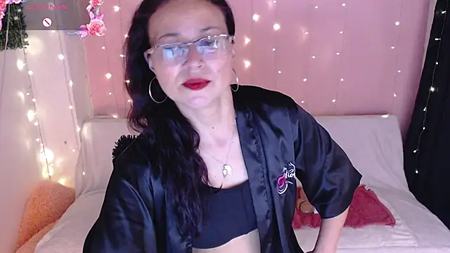 elisa milf25 online show from November 22, 7:26 pm