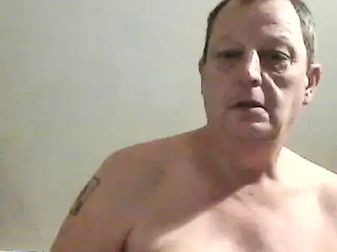 chubbybear2cum online show from November 26, 7:06 pm