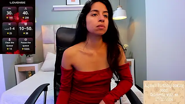 Miss alyssaa online show from December 3, 8:12 pm