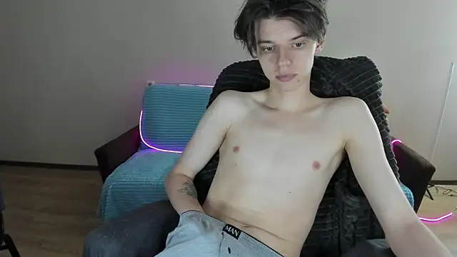 Liam sexy1 online show from December 13, 1:17 pm