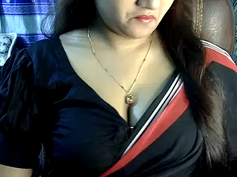 BengaliQueenStar online show from November 14, 5:46 pm