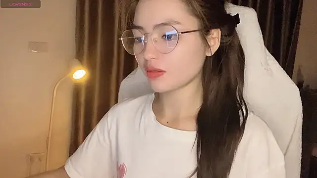 LiLi Bae online show from November 16, 4:58 pm