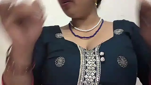 Sexy-sweetybhabi online show from December 7, 1:11 pm