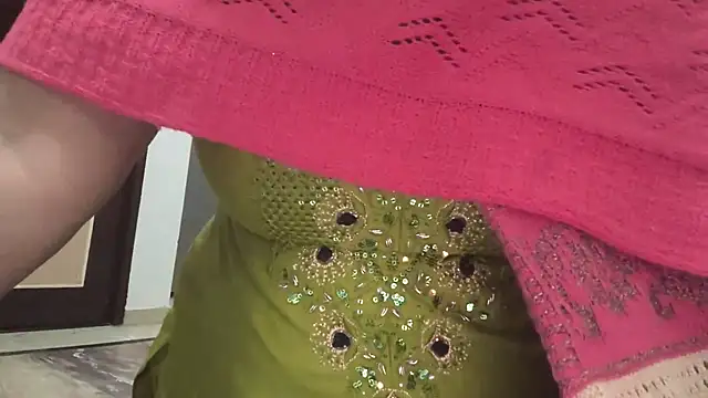 Sexy-sweetybhabi online show from December 26, 12:40 am