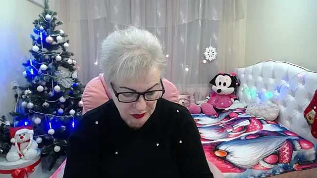 KayleSmoll online show from December 8, 7:29 pm