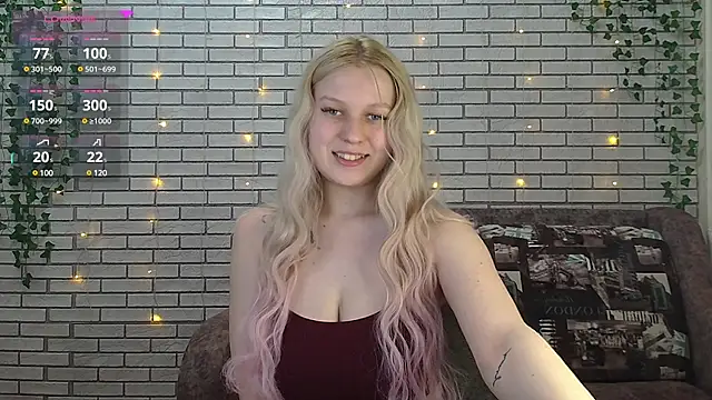 EmiliaDuchess online show from December 4, 2:23 pm