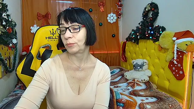 SandraHormas online show from December 13, 7:47 am