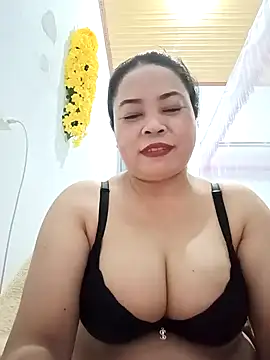 Sexy-bigtits2024 online show from December 16, 12:55 pm