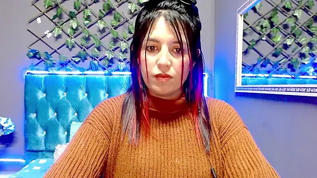 Melani cute02 online show from December 10, 5:10 am