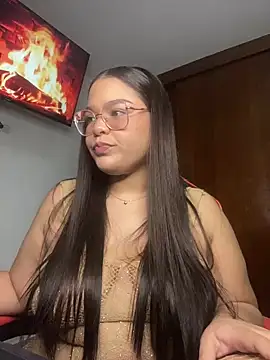 alba romero online show from November 28, 1:34 am