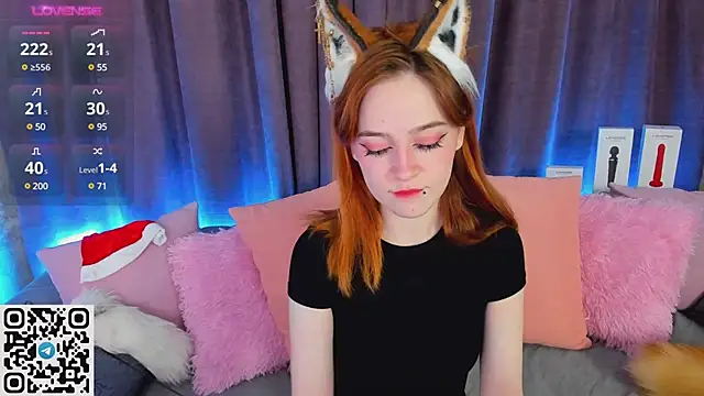 Moxy Foxy online show from December 10, 1:34 am