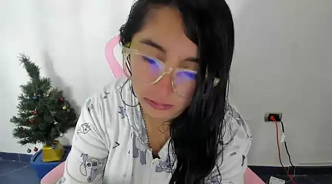  Angelinaandrade  online show from January 6, 2:19 pm