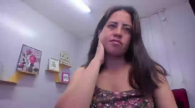 kathina giraldo online show from November 15, 12:49 pm