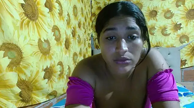 Esstefanya online show from December 12, 9:22 pm