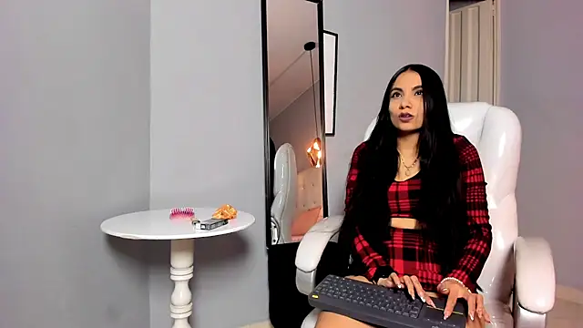 Jade scarllet  online show from December 20, 3:42 am