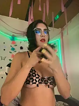 NeferKittyy online show from December 29, 2:23 am