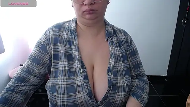 tamarabbwbigboobs online show from December 6, 12:51 pm