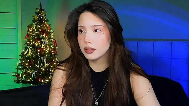 Stacy Gonzales  online show from December 19, 4:32 pm