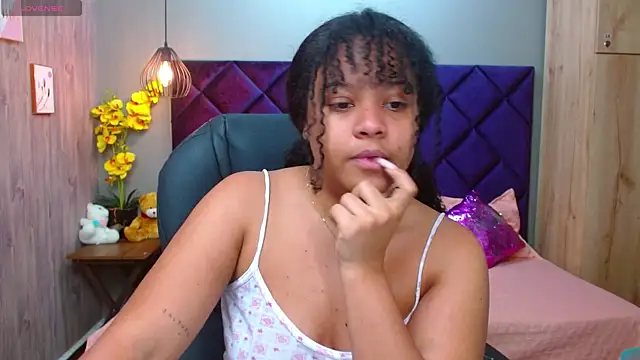 Aisha violet online show from December 24, 2:53 am