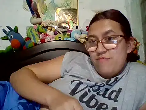 dafne19  online show from December 5, 3:44 am