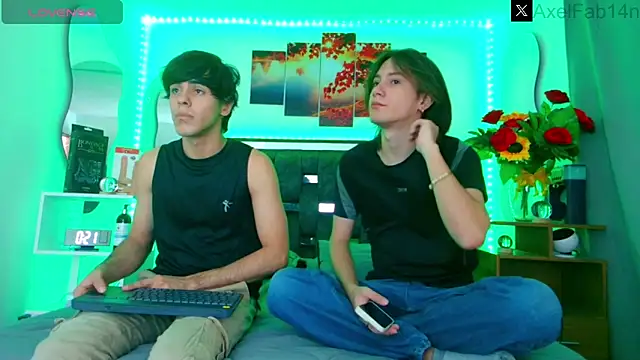 Alex and Fabian online show from November 18, 6:24 pm