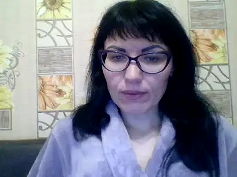 CharmingCat321 online show from January 2, 3:38 am