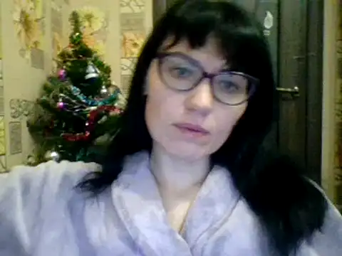 CharmingCat321 online show from December 9, 3:01 am