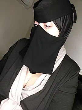 -Arab milf- online show from December 6, 6:11 am