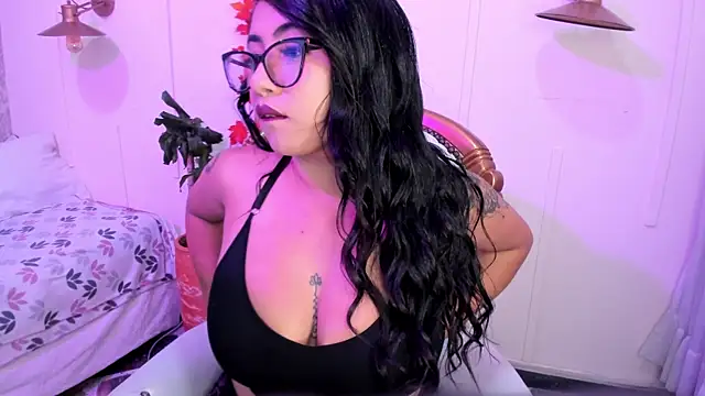 Sexy cristall  online show from December 10, 9:01 pm