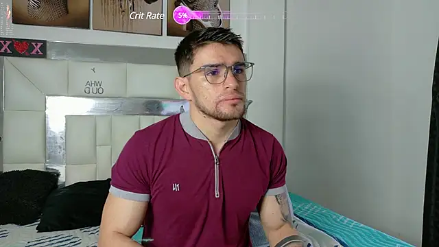 Sexy Alejandro  online show from December 11, 1:01 pm