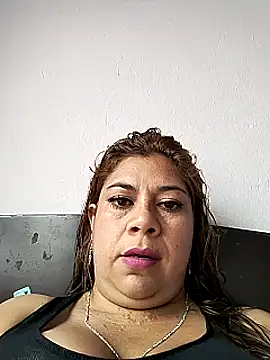 Laura-Hernandez online show from November 14, 4:19 pm