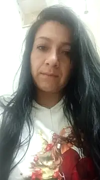 sara olmos online show from January 1, 1:50 am