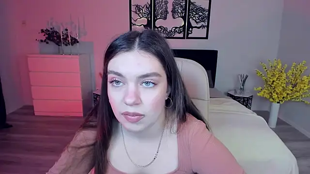 DaniellaLovely online show from December 6, 11:13 am