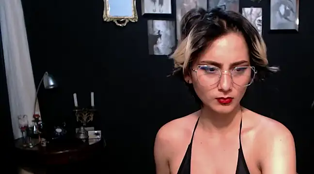 anastasiafiore18 online show from December 24, 10:37 am