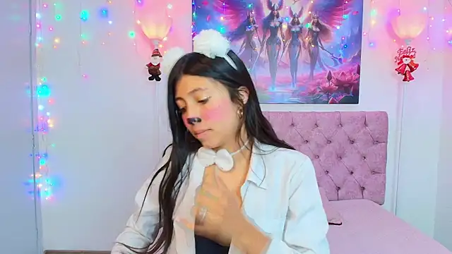 KimberlyVillaLobos online show from December 7, 12:18 pm