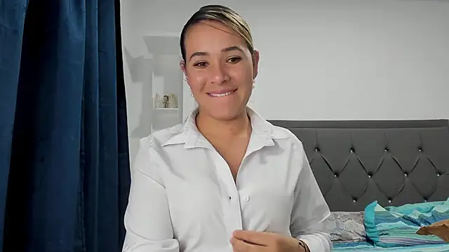 Hana Ferreira online show from January 6, 12:02 am