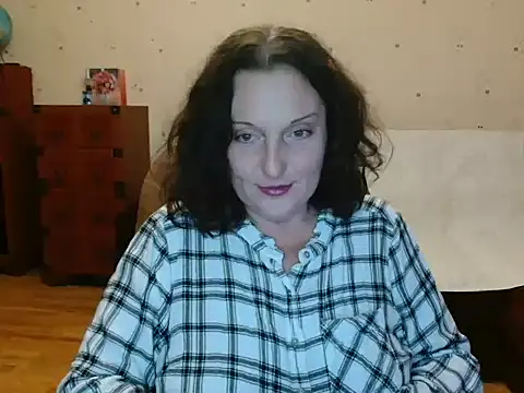 Alice3694 online show from December 1, 2:59 pm