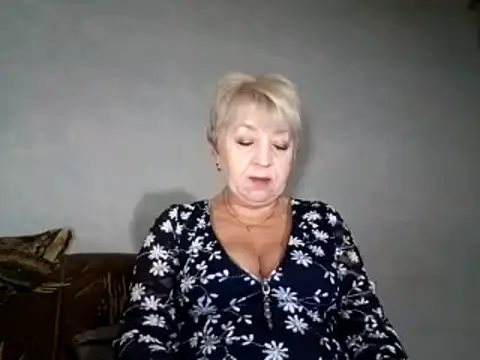 Diane Betta online show from December 22, 2:49 am