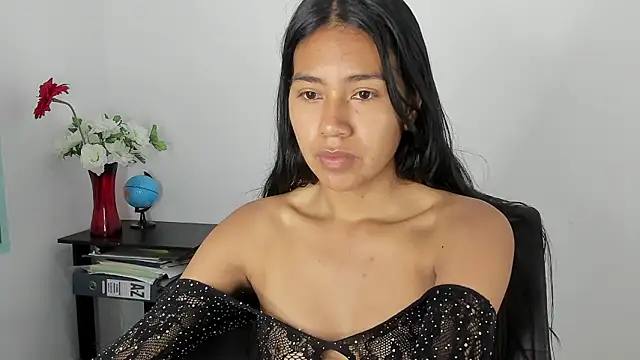 KattiaRose  online show from December 2, 11:37 am