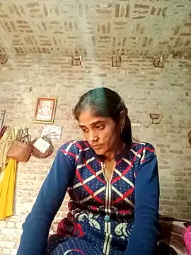 Niki-Verma online show from December 6, 3:41 am