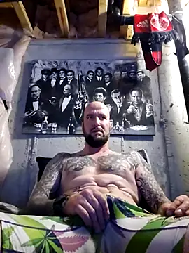 Beardedtattood online show from December 28, 2:59 am