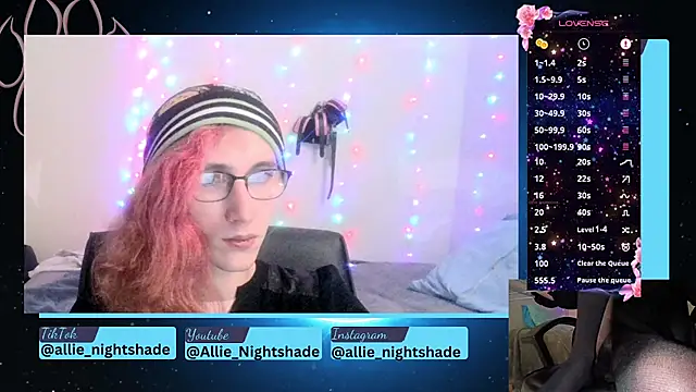 Allie  Nightshade online show from December 29, 9:59 pm