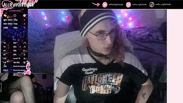 Allie  Nightshade online show from December 27, 12:38 am