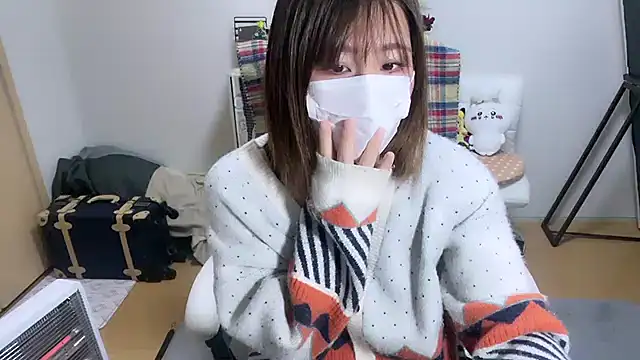 x yui x online show from December 11, 6:36 am