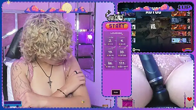 TaylorLeeh online show from December 16, 4:30 am