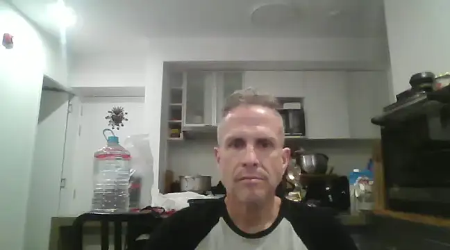 Diegoperrote682661 online show from November 24, 2:37 am