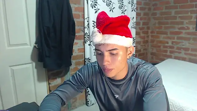 JaxonHart  online show from December 24, 5:38 pm