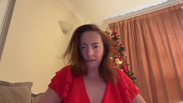 LouiseTswing online show from December 13, 2:11 pm