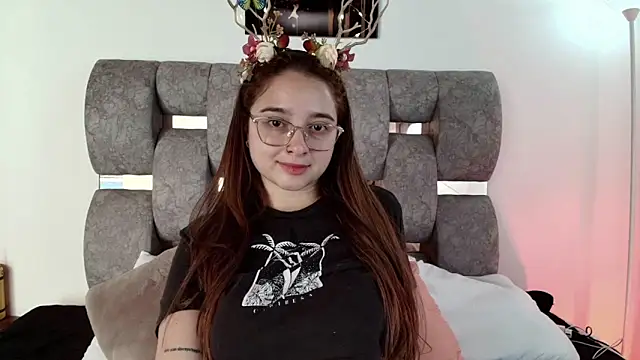 danna  holloway online show from December 5, 2:41 pm