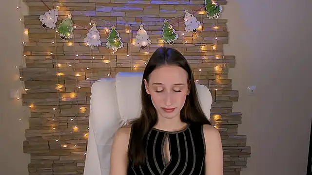 maddie grace online show from December 28, 4:14 am